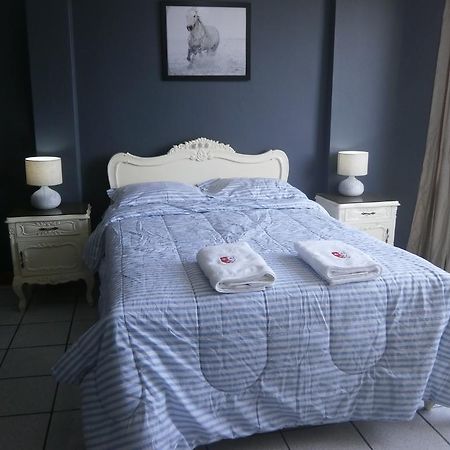 Strenua Santa Maria Suites Трухильо Екстериор снимка