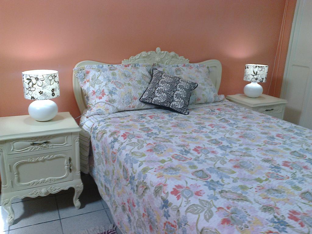 Strenua Santa Maria Suites Трухильо Екстериор снимка