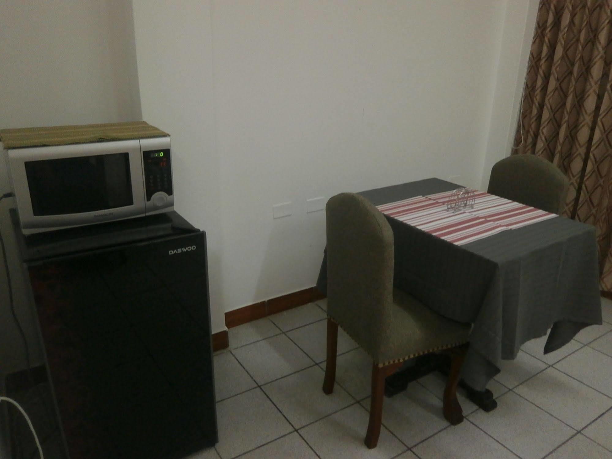 Strenua Santa Maria Suites Трухильо Екстериор снимка